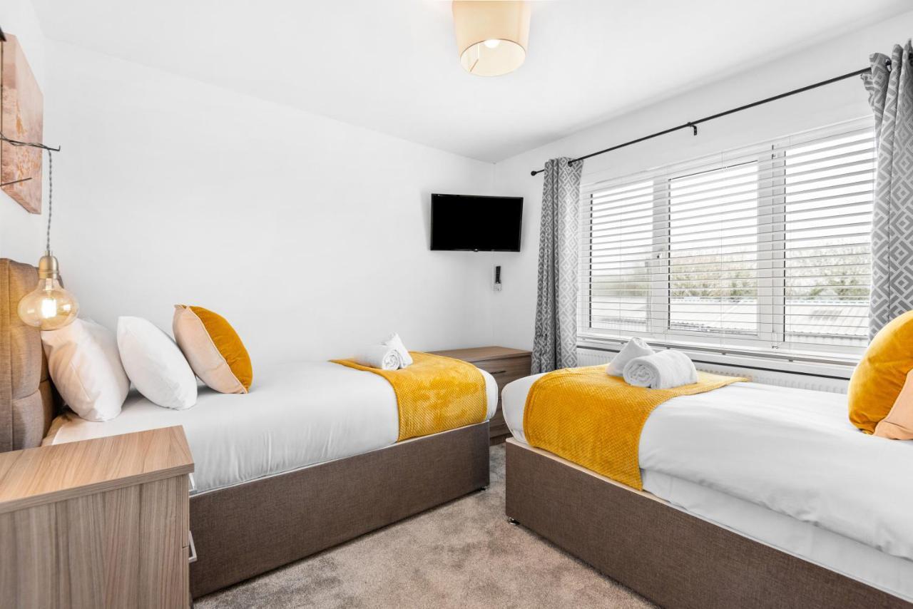 Off Road Parking, Garden, Smart Tv'S In All Rooms! Morriston ภายนอก รูปภาพ