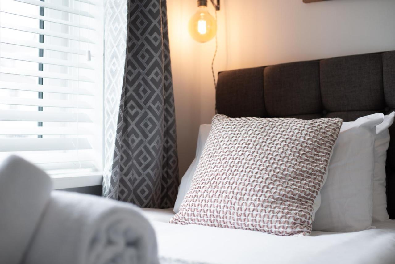 Off Road Parking, Garden, Smart Tv'S In All Rooms! Morriston ภายนอก รูปภาพ